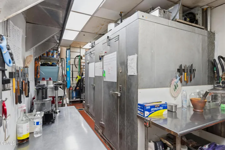 583 E Main St, Ventura MLS-49