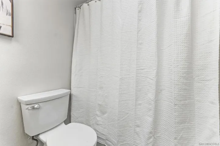 1442 Essex 4, San Diego, California 92103