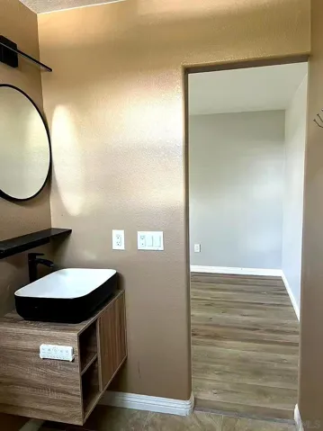 6708 Barnhurst, San Diego, California 92117
