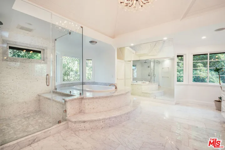 1509 Stone Canyon Road, Los Angeles, California 90077