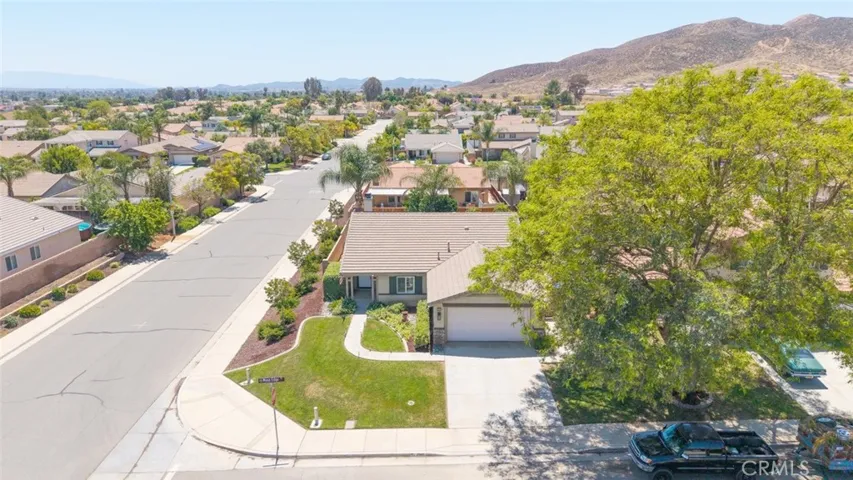 25617 Mesa Edge Court, Menifee, California 92585