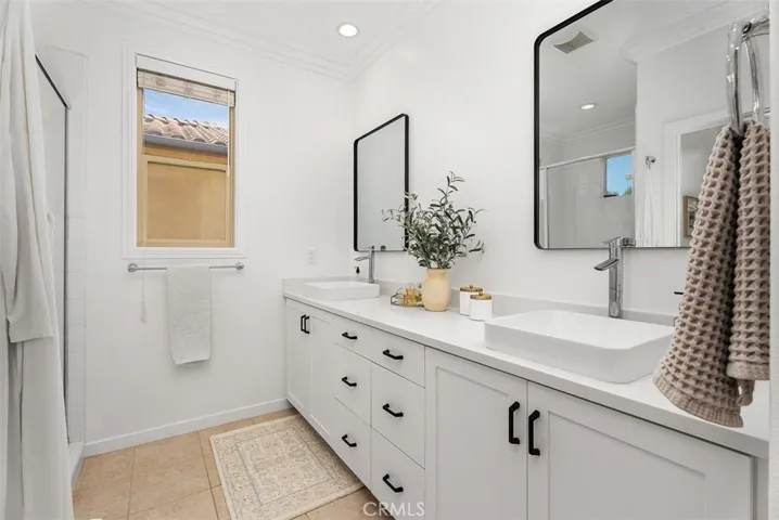 30 Sage, Lake Forest, California 92630