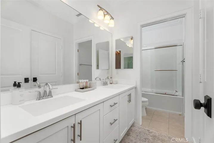 30 Sage, Lake Forest, California 92630