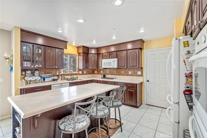 3016 Shane Dr., Colton, California 92324