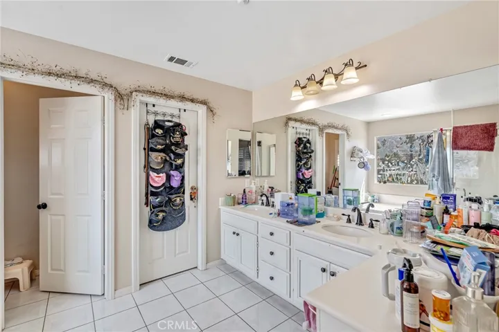 3016 Shane Dr., Colton, California 92324