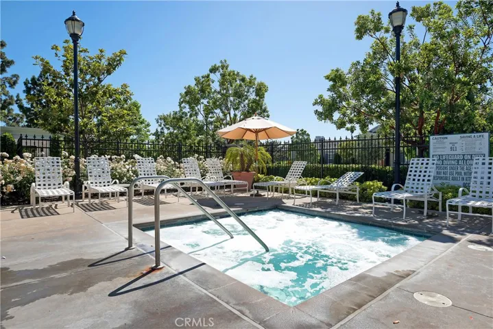 HOA maintained Spa
