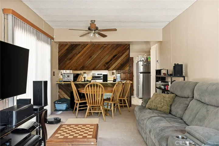 807 Grass Valley, Lake Arrowhead, California 92352