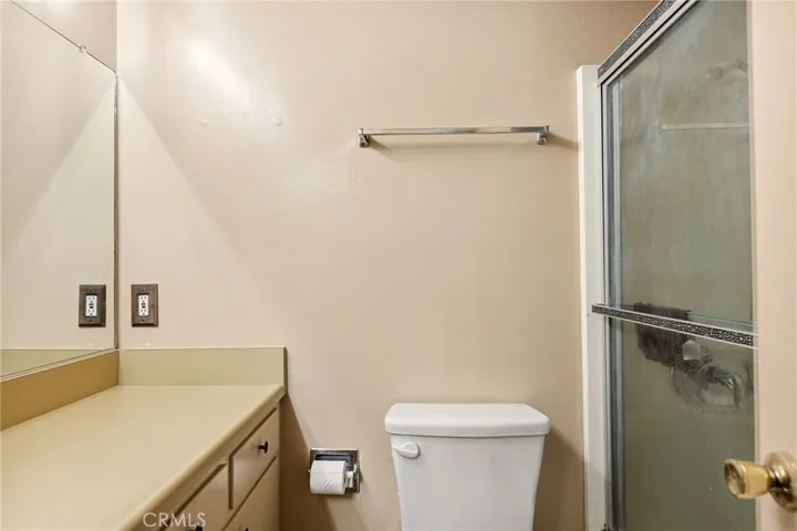 807 Grass Valley, Lake Arrowhead, California 92352