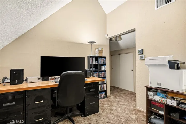 807 Grass Valley, Lake Arrowhead, California 92352