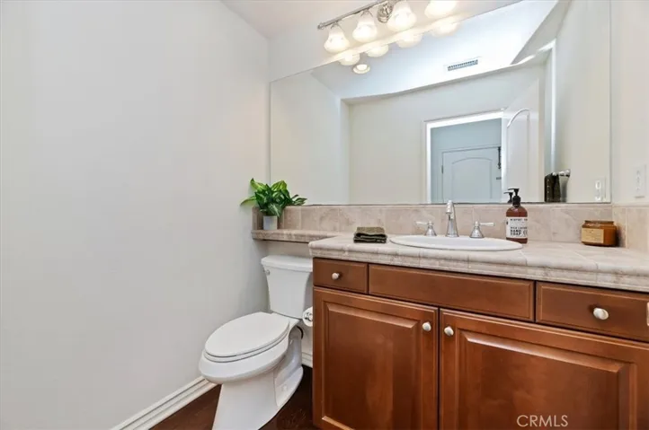 1/2 BATH