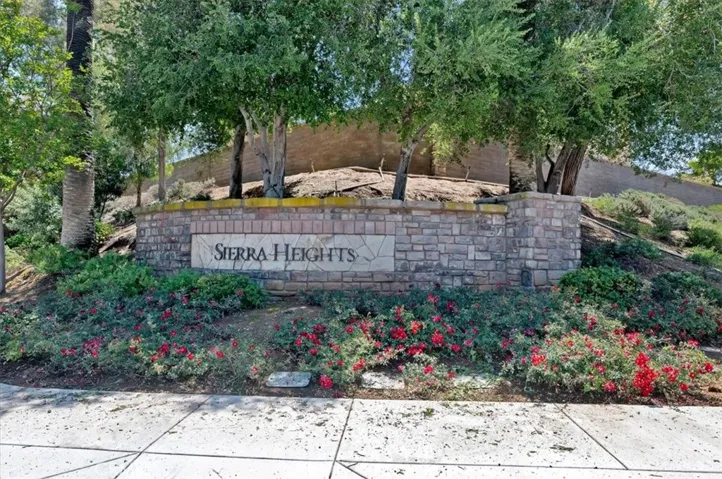 ENTRY TO HOMES