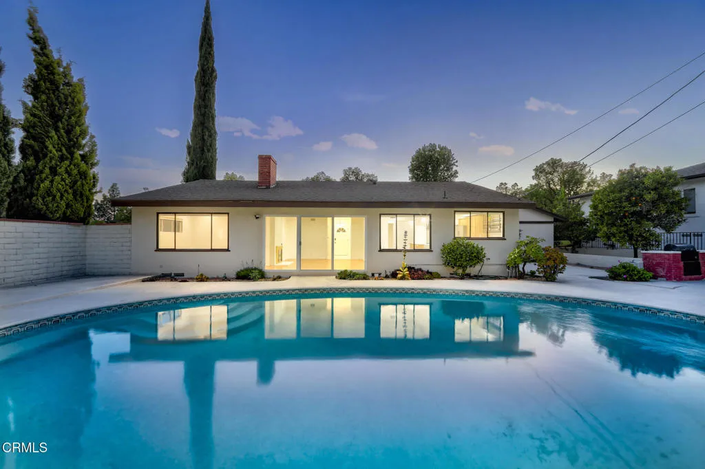 1080 Riviera Dr-Twilight-web-6