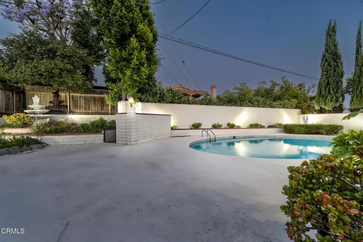 1080 Riviera Dr-Twilight-web-9