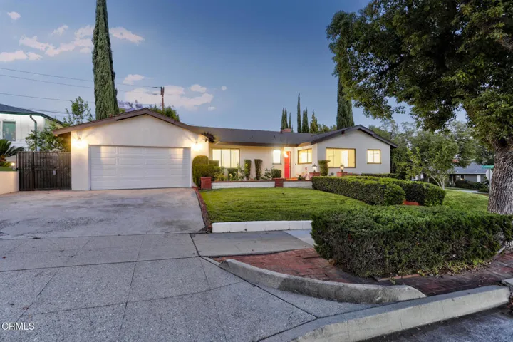 1080 Riviera Dr-Twilight-web-4