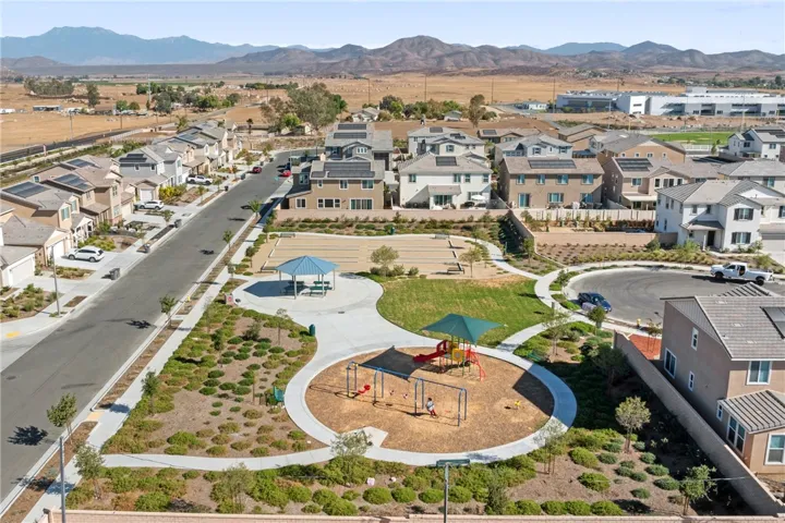 32084 Richardson, Menifee, California 92584