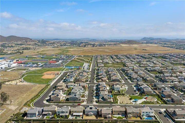 32084 Richardson, Menifee, California 92584