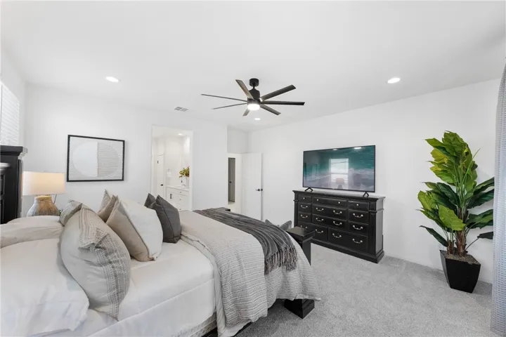 32084 Richardson, Menifee, California 92584