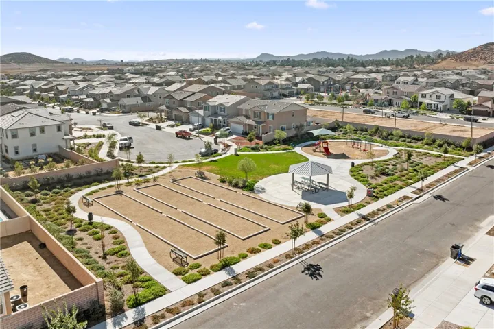 32084 Richardson, Menifee, California 92584