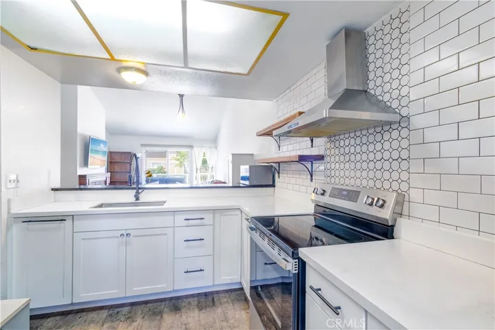 Kitchen to living