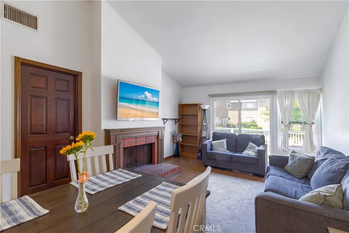 dinning/ living room