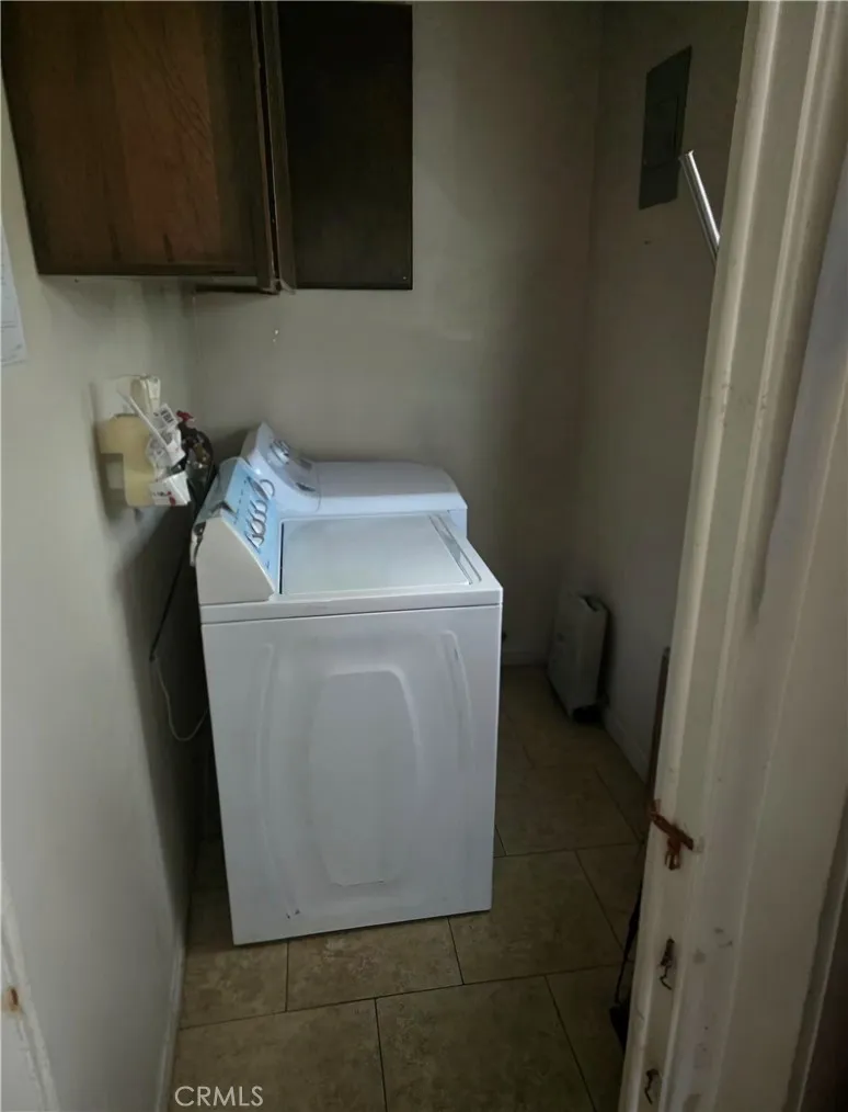 10623 Laundry
