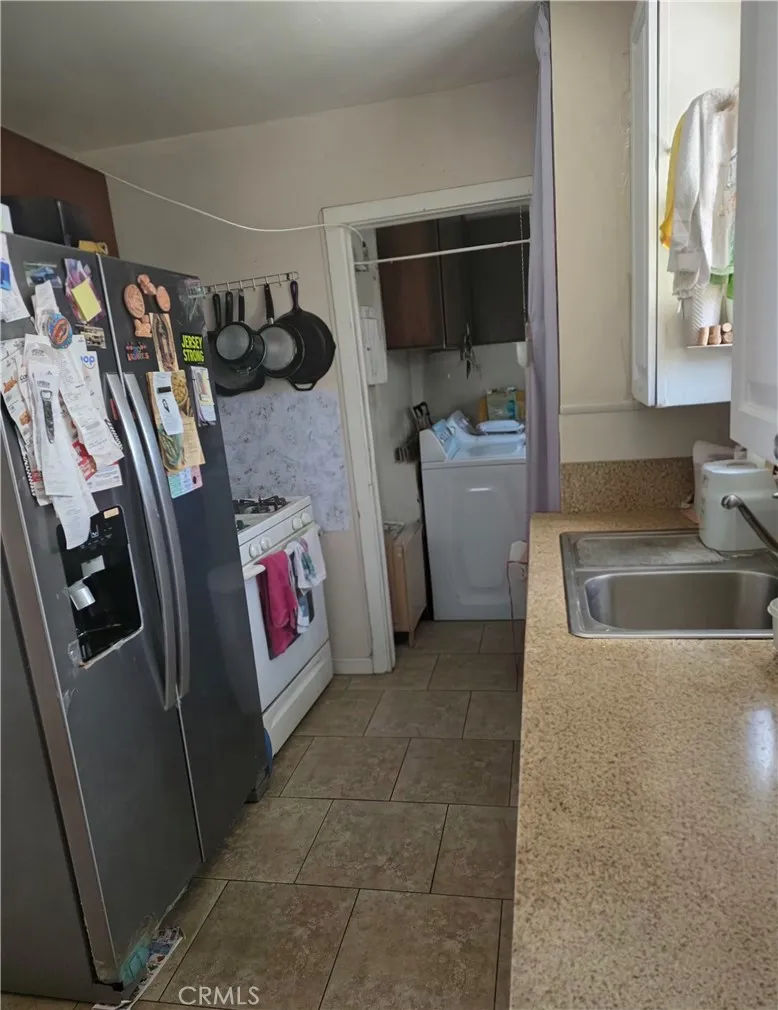 10623 Kitchen