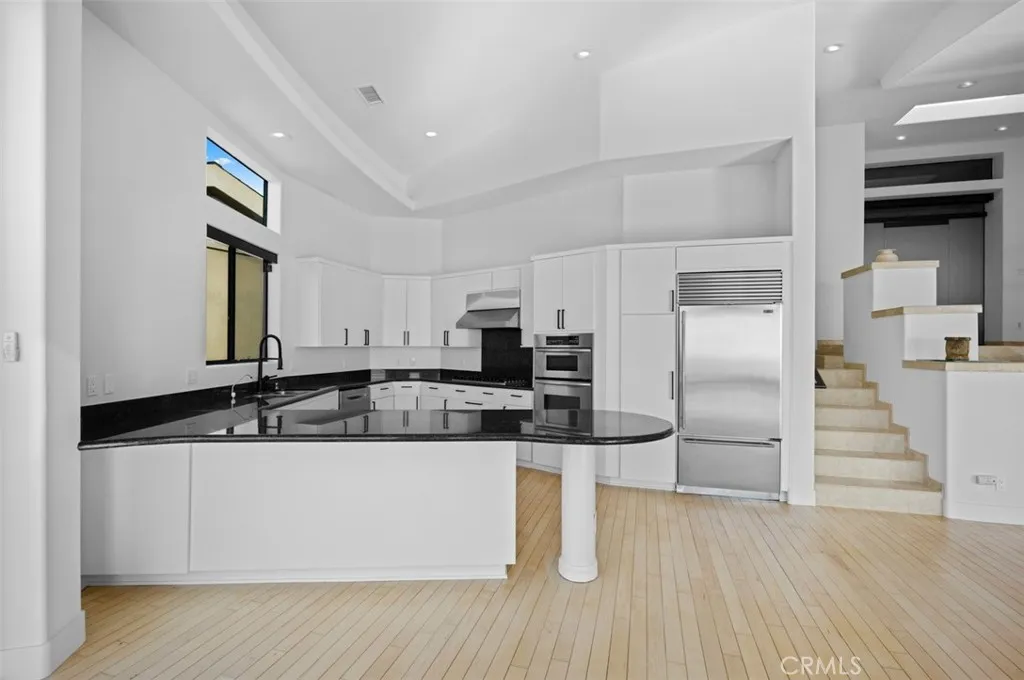 Nook area attached to kitchen