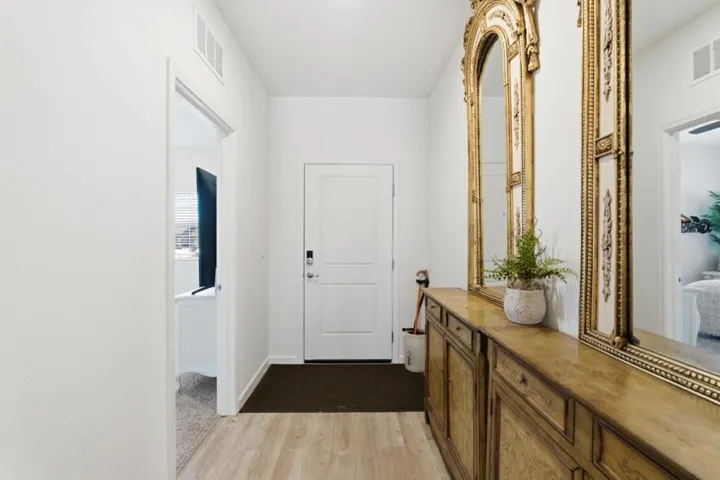1381 Riverbank Drive, Madera, California 93637
