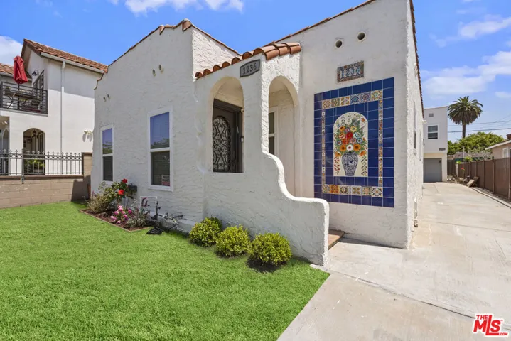1236 S Mullen Avenue, Los Angeles, California 90019