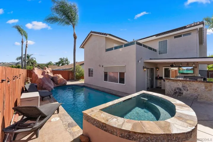 10253 Paseo Park, Lakeside, California 92040
