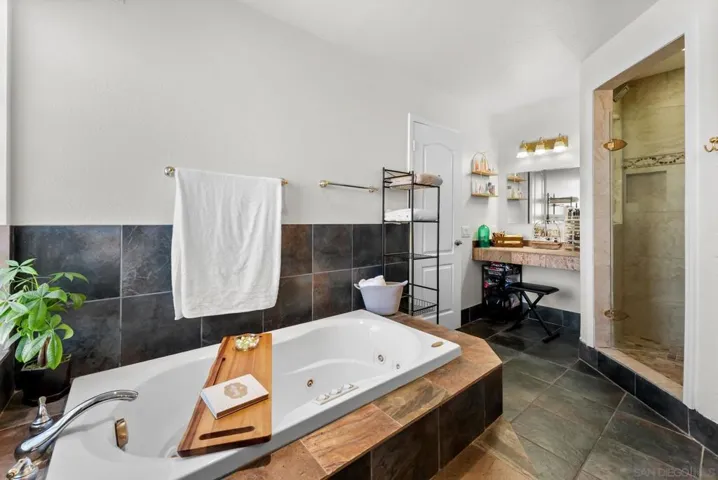 10253 Paseo Park, Lakeside, California 92040
