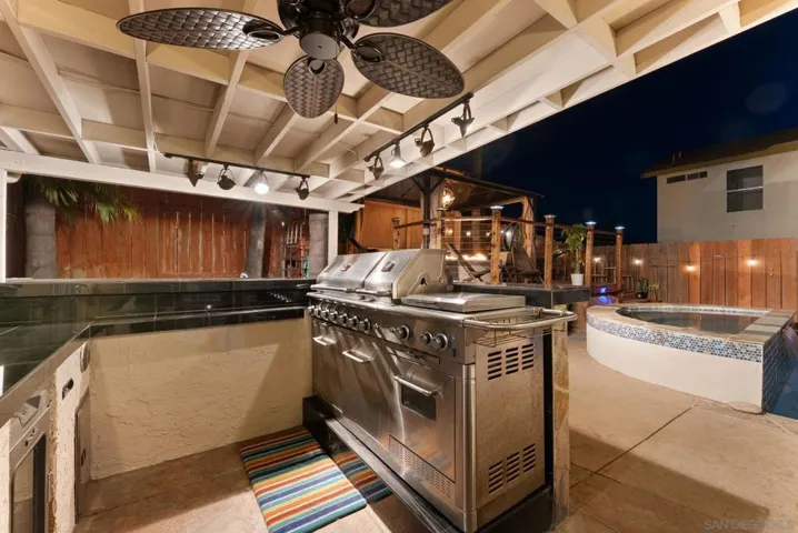 10253 Paseo Park, Lakeside, California 92040