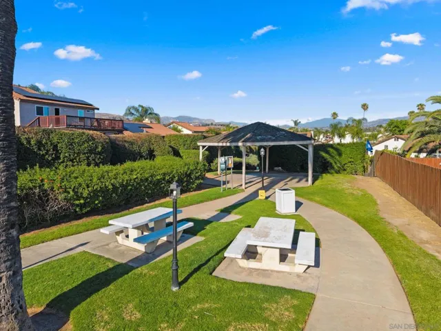 10253 Paseo Park, Lakeside, California 92040