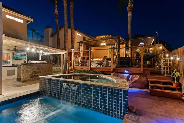 10253 Paseo Park, Lakeside, California 92040