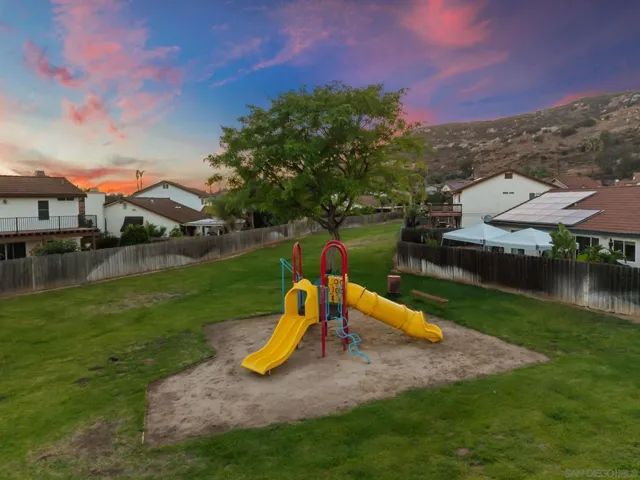 10253 Paseo Park, Lakeside, California 92040