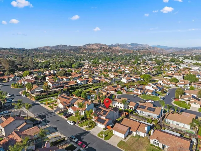 10253 Paseo Park, Lakeside, California 92040