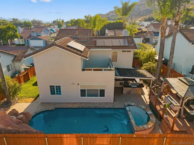 10253 Paseo Park, Lakeside, California 92040