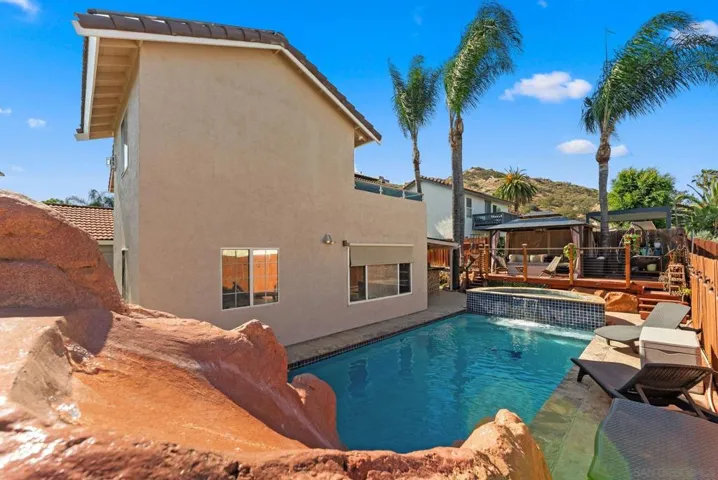 10253 Paseo Park, Lakeside, California 92040