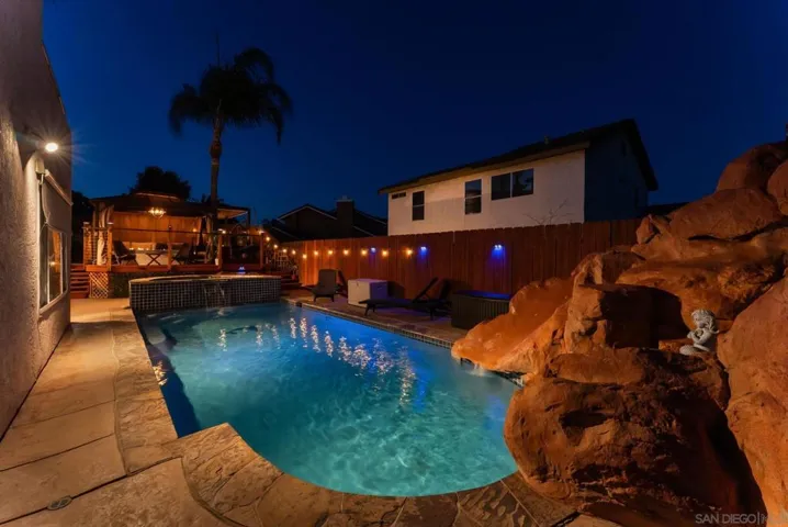 10253 Paseo Park, Lakeside, California 92040