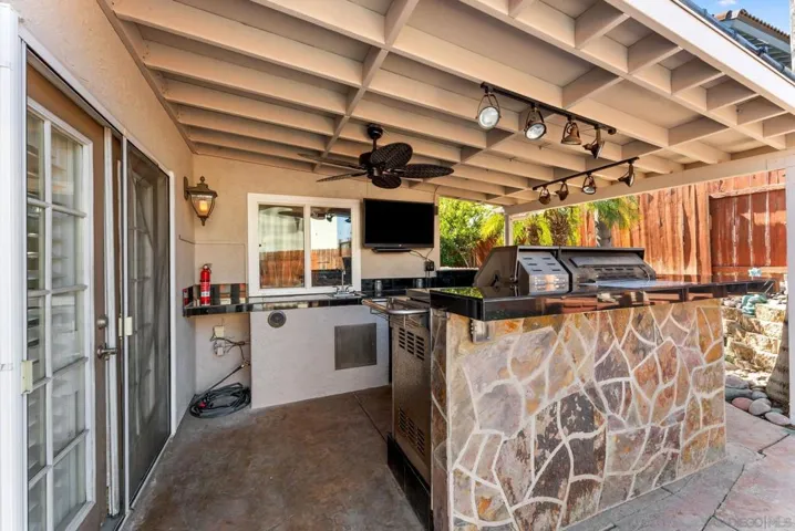 10253 Paseo Park, Lakeside, California 92040