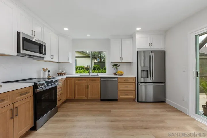 10539 Caminito Glenellen, San Diego, California 92126