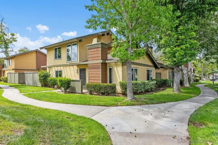 10539 Caminito Glenellen, San Diego, California 92126