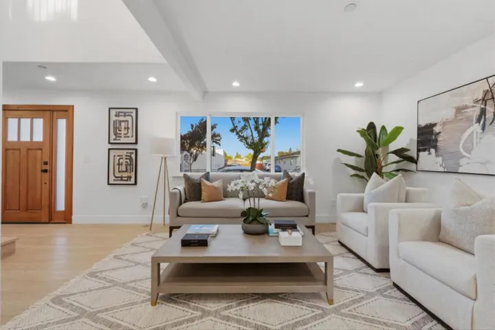 401 Carroll Street, Sunnyvale, California 94086