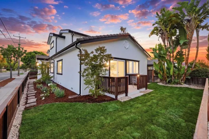401 Carroll Street, Sunnyvale, California 94086