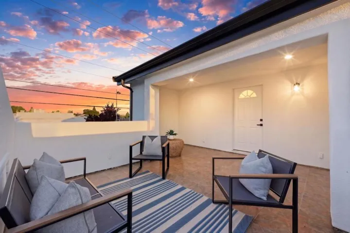 401 Carroll Street, Sunnyvale, California 94086