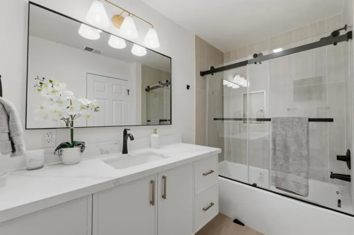 401 Carroll Street, Sunnyvale, California 94086