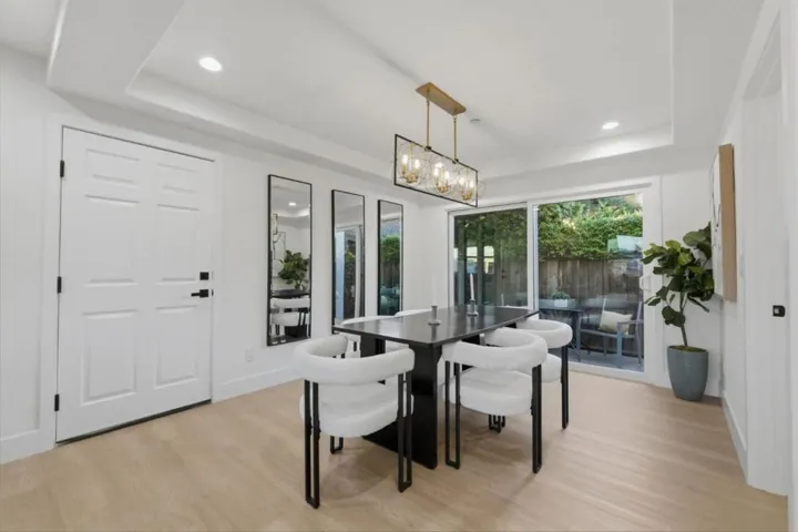 401 Carroll Street, Sunnyvale, California 94086