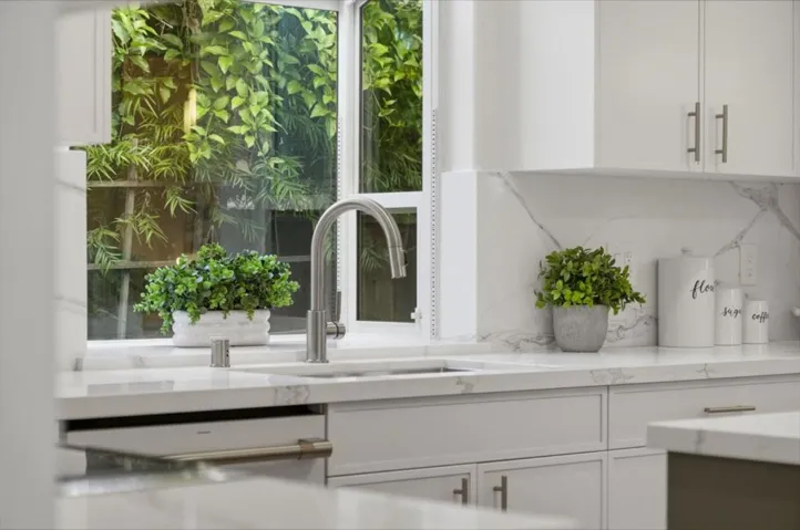 401 Carroll Street, Sunnyvale, California 94086