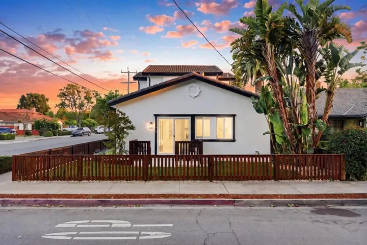 401 Carroll Street, Sunnyvale, California 94086
