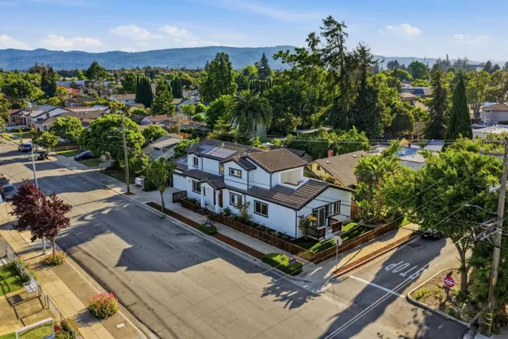 401 Carroll Street, Sunnyvale, California 94086
